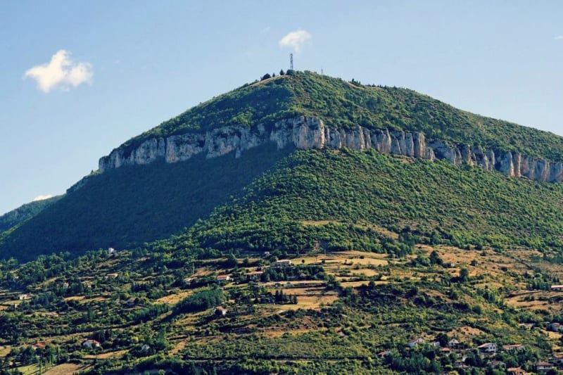 Tour de la Pouncho d'Agast : bois et panorama grandioses - Millau