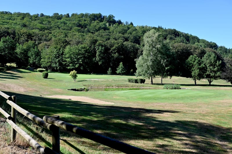 Tour du golf à Vézac et balade bucolique - Vézac
