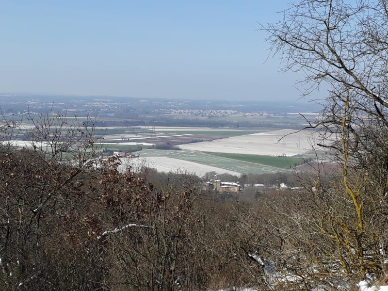 Leyrieu, de chapelle en point de vue et oppidum de Larina - Leyrieu