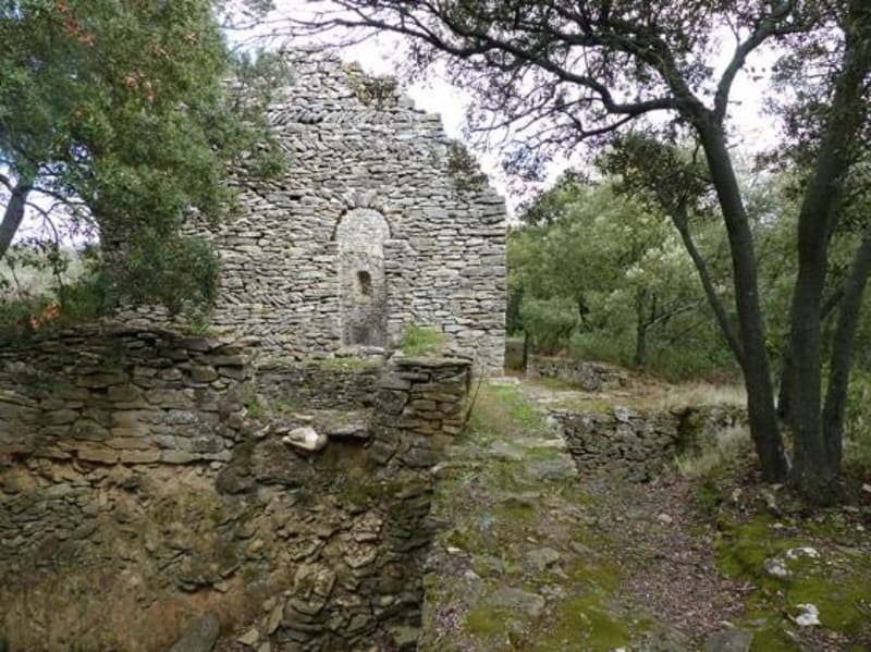 Villarzel-Cabardès et admirer les vestiges du passé - Villarzel-Cabardès