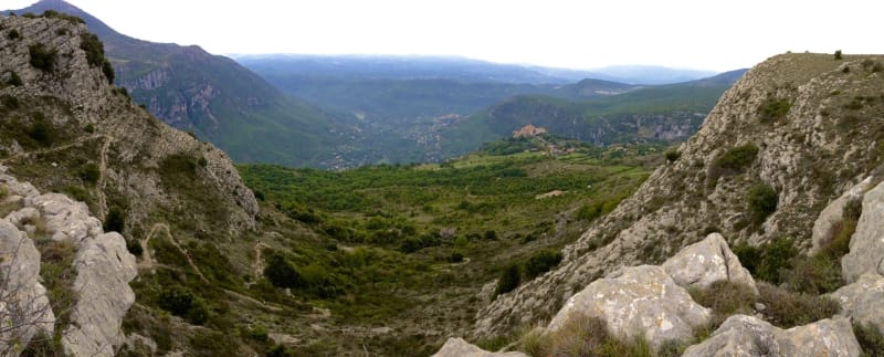 Plateau de Cavillore et vues sur les hauteurs de Gourdon - Gourdon