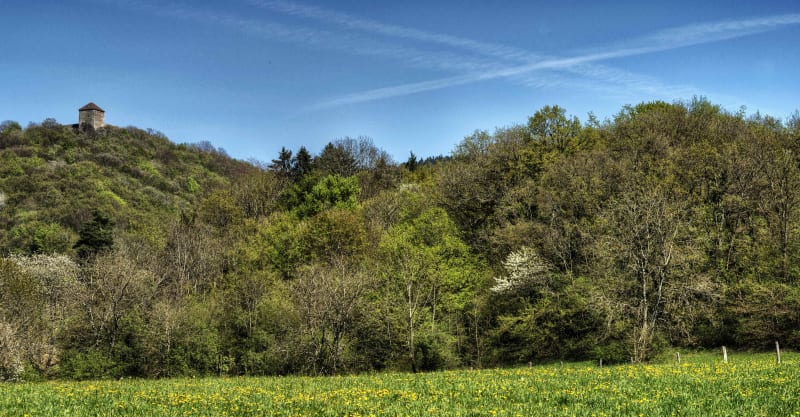 Mont Luisandre, châteaux remarquables et GR® 59 dans l'Ain - Ambérieu-en-Bugey