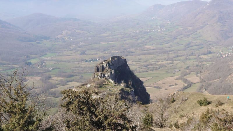 Village de Roquefixade et son mystérieux château Cathare - Roquefixade
