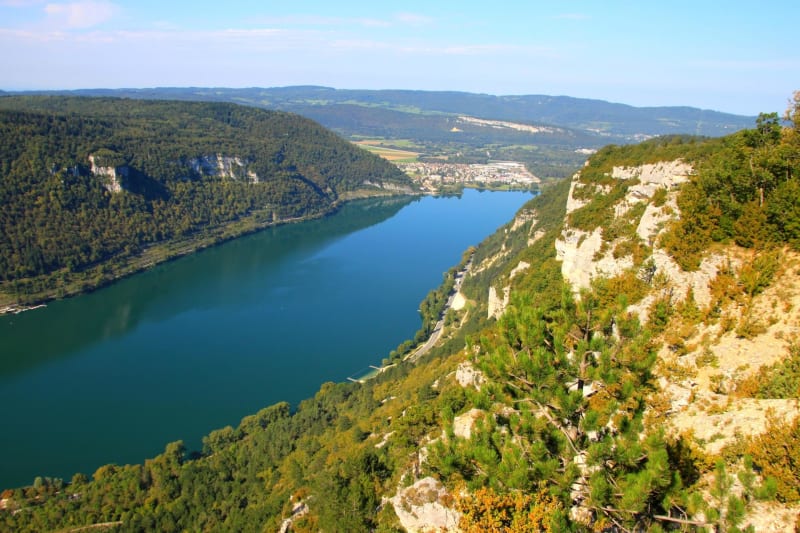 Balade forestière et superbe vue sur le lac de Nantua - Nantua