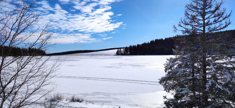 Sublime lac de Servières et bain de nature sauvage - Servières