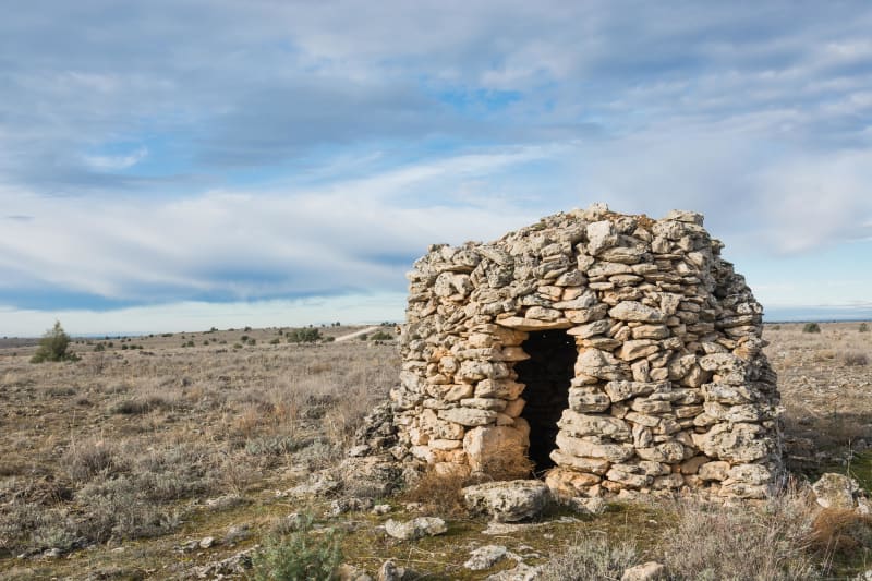 Capitelles de la région nîmoise et parfums de garrigue - Gajan