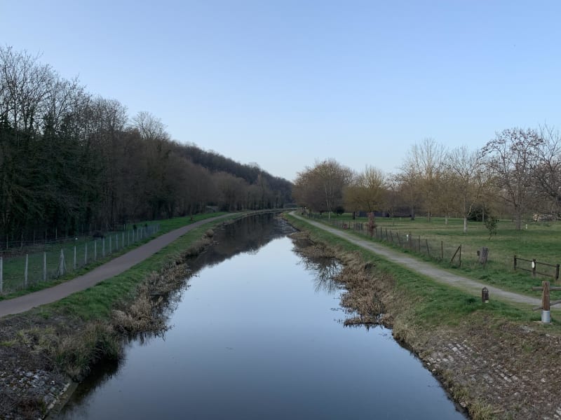 Escapade le long du Canal de Berry et écluse de Perreguines - Saint-Victor
