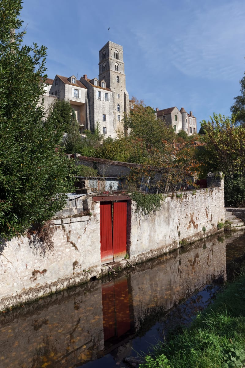 Oyez, oyez, Château-Landon et bon bond dans le passé - Château-Landon.