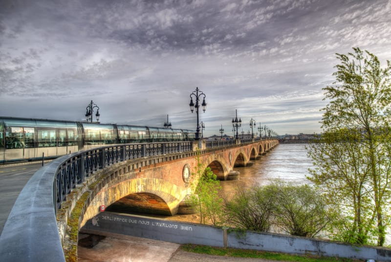 Tour des Quais à Bordeaux et ponts célèbres - Bordeaux