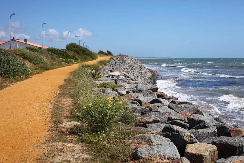 Pédaler sur la côte vendéenne et goûter le vin de pays - Saint-Gilles-Croix-de-Vie