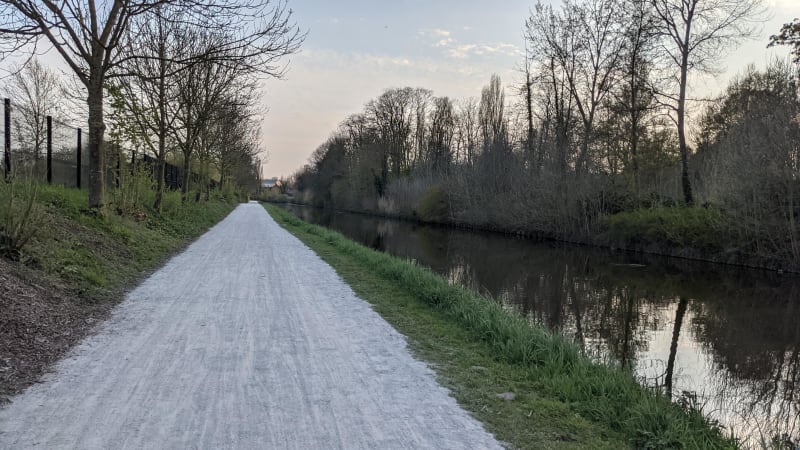 Balade à vélo le long des canaux depuis La Madeleine - La Madeleine