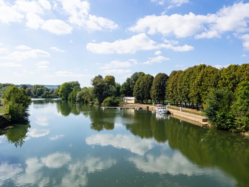 Rouler sur la Trans-Ardennes au fil de l'eau - Sedan
