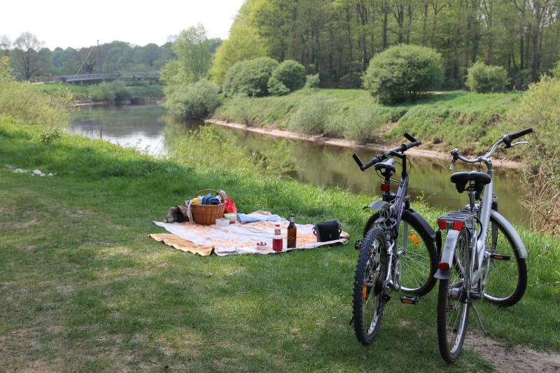 Entraînés à vélo dans la folie du Couesnon - Mézières-sur-Couesnon