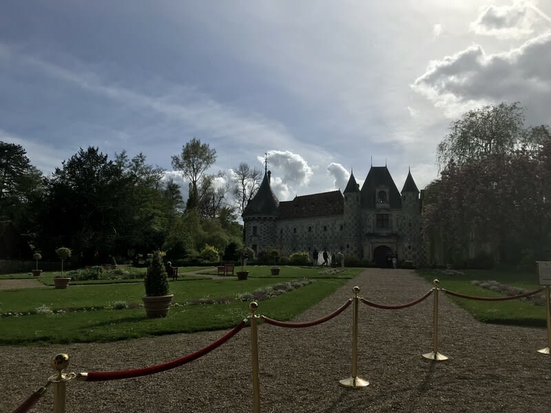 Autour du château de Saint-Germain-de-Livet - Saint-Germain-de-Livet
