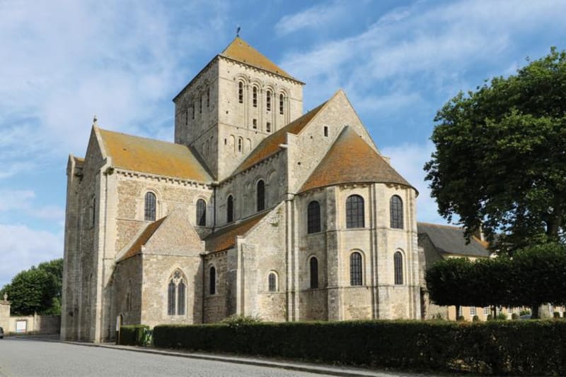 Abbaye, fromagerie, tourbières... Lessay est réussi - Lessay