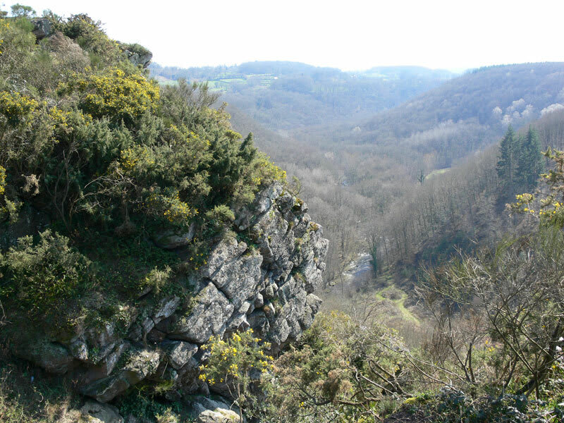 La Roche d'Oëtre par le sentier des gorges - Saint-Philbert-sur-Orne