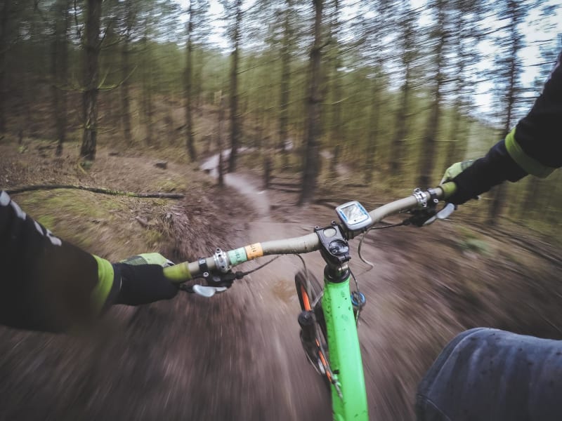 Trets à VTT et rouler dans les vallons de Regagnas - Trets