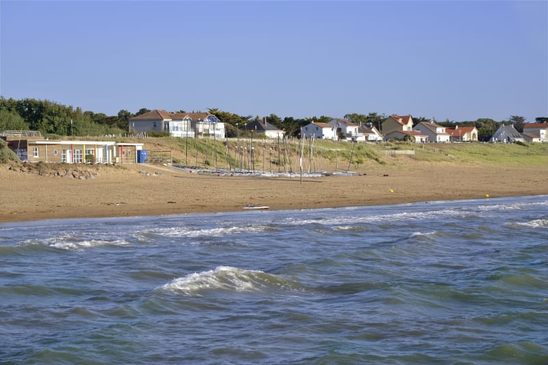 Plages de sable fin à VTT et slalom entre les menhirs - Saint-Michel-Chef-Chef