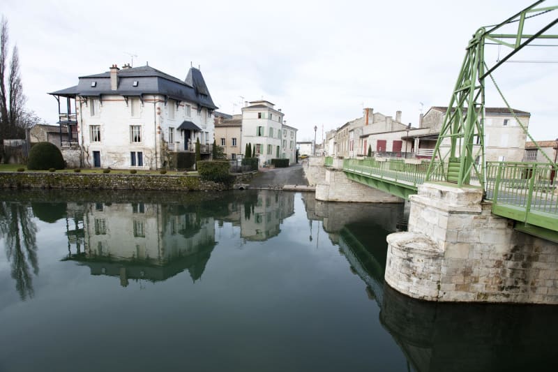 Prendre son temps à Magné et patrimoine des bords de Sèvre - Magné