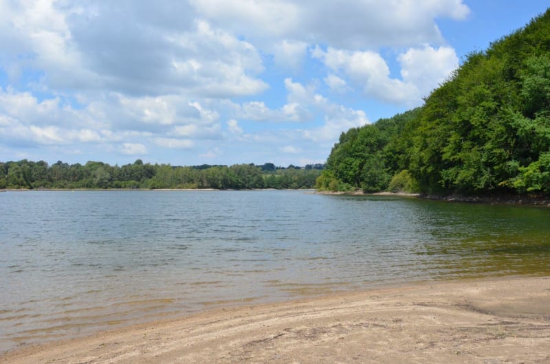 Tous en selle et tour du lac de Pareloup - Salles-Curan