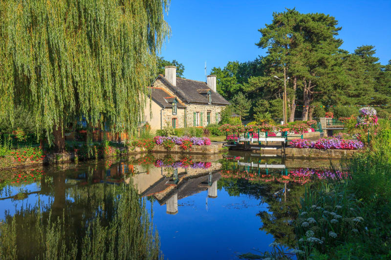 Autour de Malestroit et Oust, au bord de la rivière - Malestroit