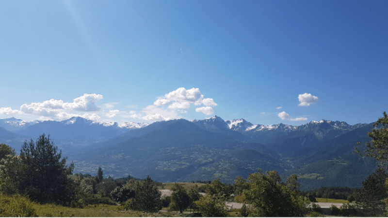 Belle échappée florale au pied du Mont Guillaume - Puy-Sanières