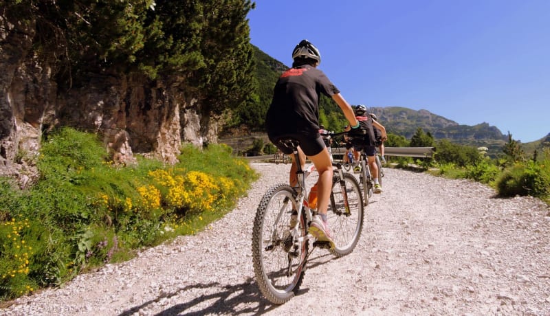 Bagnols en Forêt à VTT et sa balade au barrage maudit - Bagnols-en-Forêt