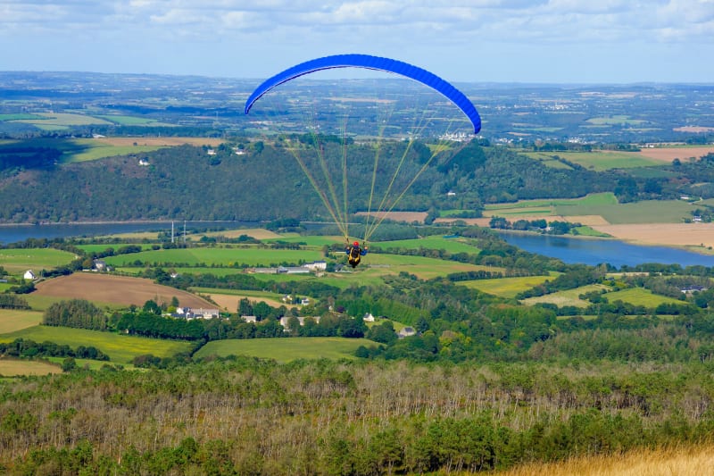 Boucle de Dinéault et évasion à VTT vers le Ménez-Hom - Dinéault