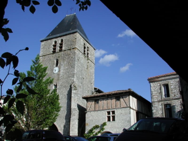 Beauville, promenade autour des remparts - Beauville