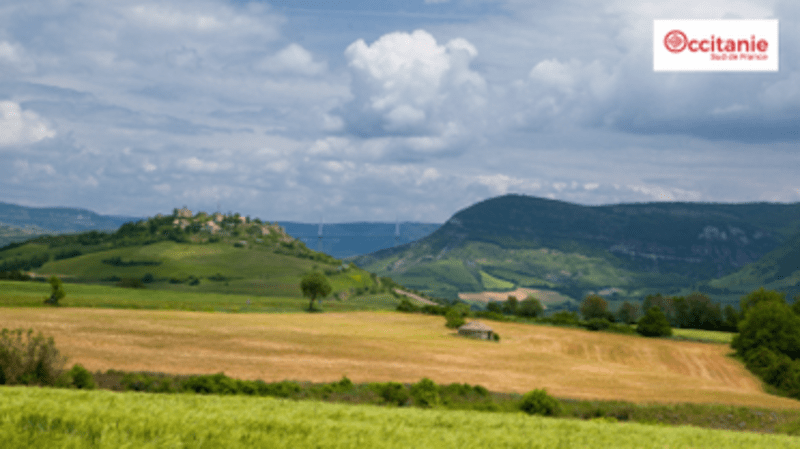 Malmont et vue plongeante sur le viaduc de Millau - Creissels