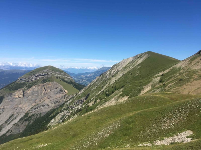 Filer sur l'Aiguille face à la Grande Tête de l'Obiou - Saint-Baudille-et-Pipet