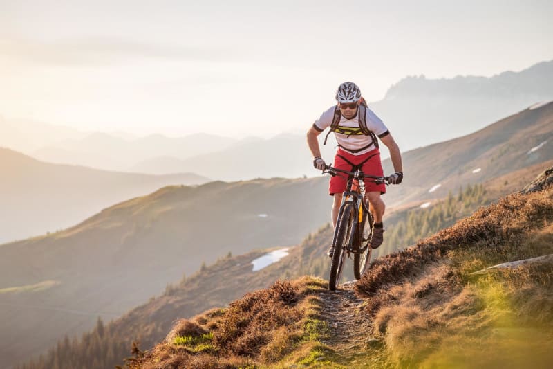 Clans et la remontée du vallon du Monar à VTT - Clans