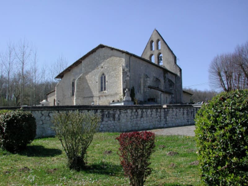 Poussignac, une église isolée - Poussignac