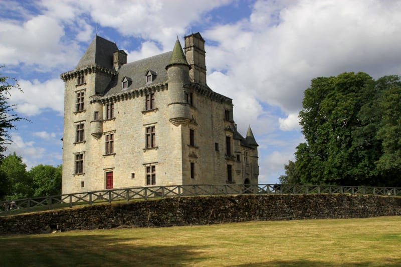Balade en famille entre étangs, forêt et Château de Sédières - Clergoux