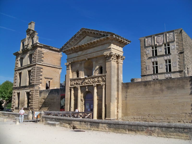 La Tour-d'Aigues et incroyable voyage temporel au paradis - La Tour-d'Aigues