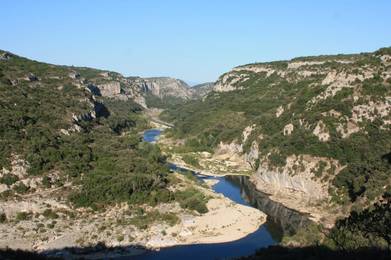 Dans la garrigue, prendre le Poulx du Gardon - Poulx