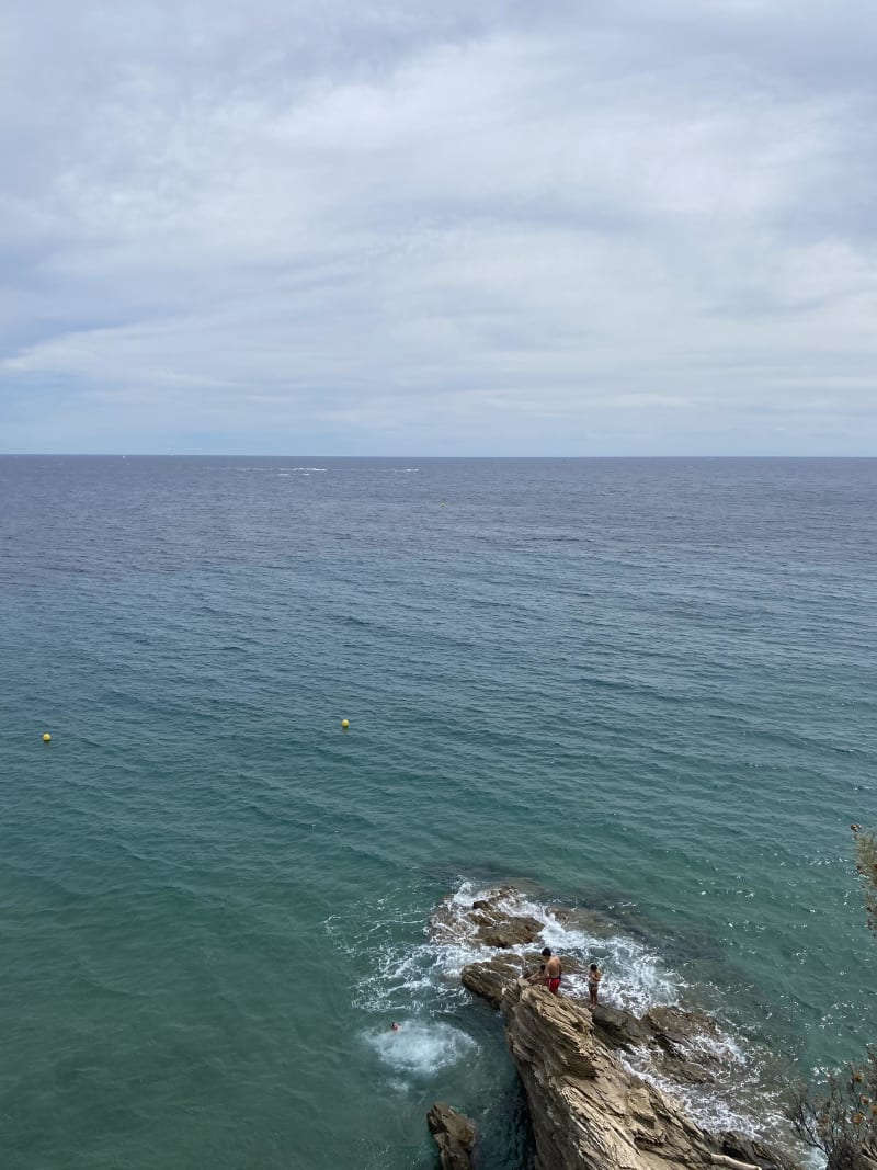Filer jusqu'à la pointe du Dattier au bord de l'eau - Cavalaire-sur-Mer