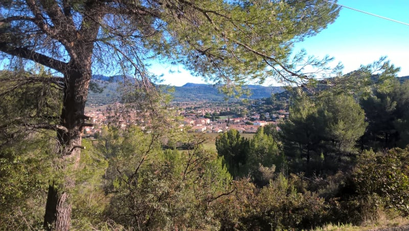 Le Beausset : la Tête du Vicaire via le vallon de la Capucine - Le Beausset