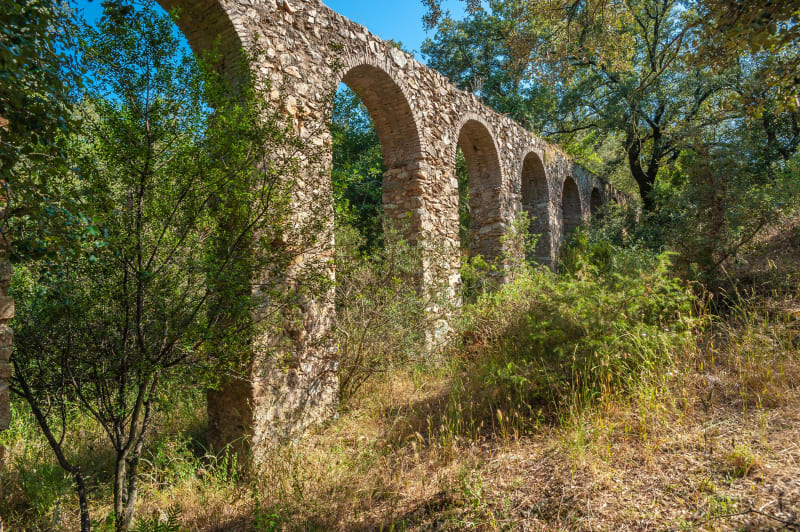 Roquebrune-sur-Argens : découverte de l'aqueduc des 25 ponts - Roquebrune-sur-Argens