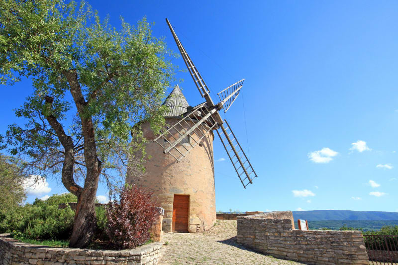 Lumières sur le village pittoresque de Goult - Goult