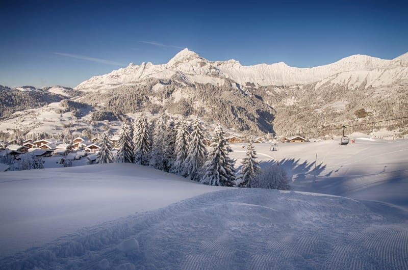 Immersion savoyarde et tour hivernal du Mont Lachat - Crest-Voland