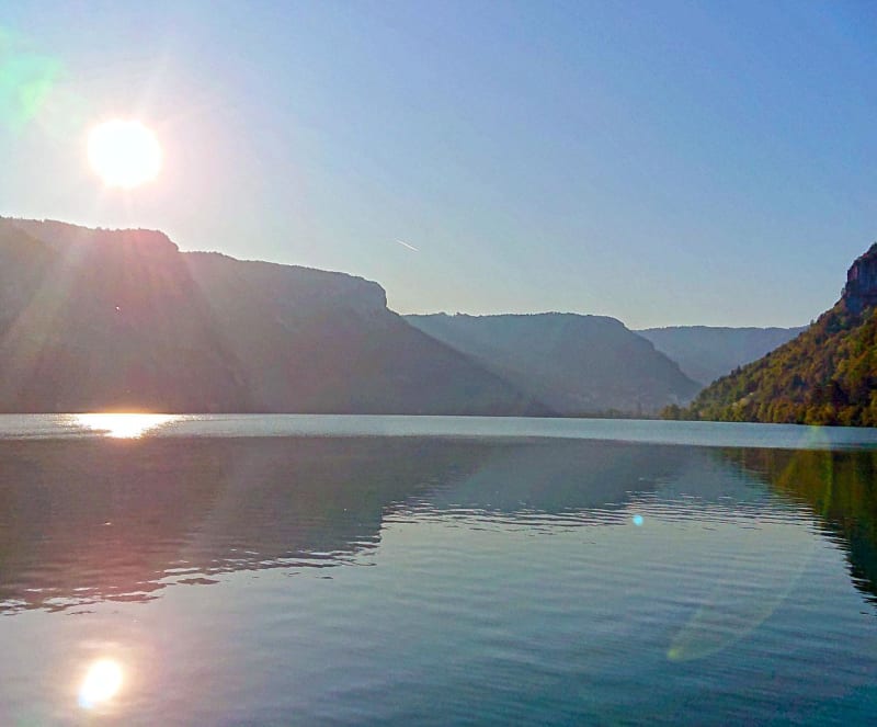 Tour du lac et pierre aux chasseurs à VTT - Saint-Martin-du-Frêne