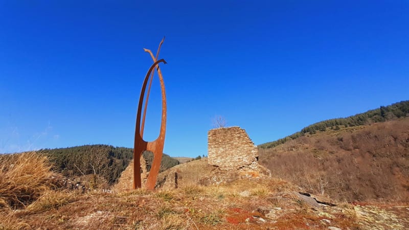 Le sentier des sculptures d'Altier. - Altier