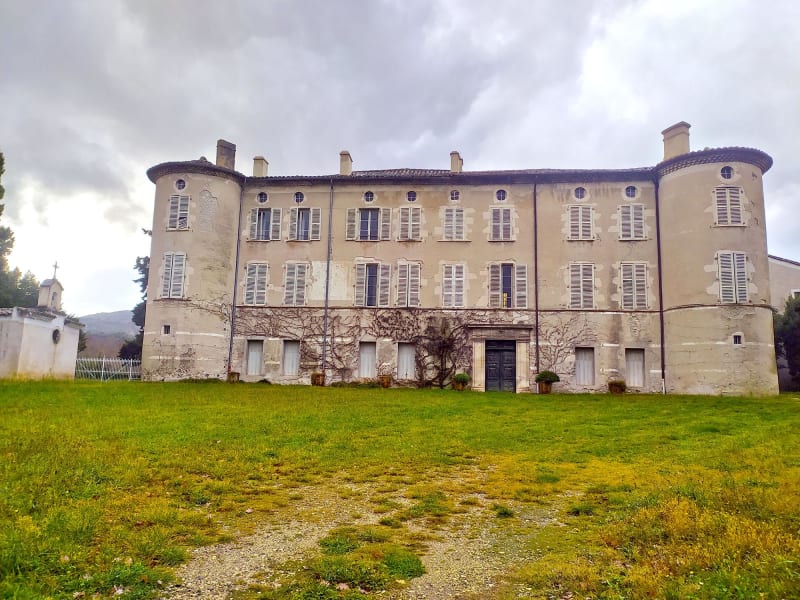 La Madone aux lapins et Château de Joviac au Teil - Le Teil