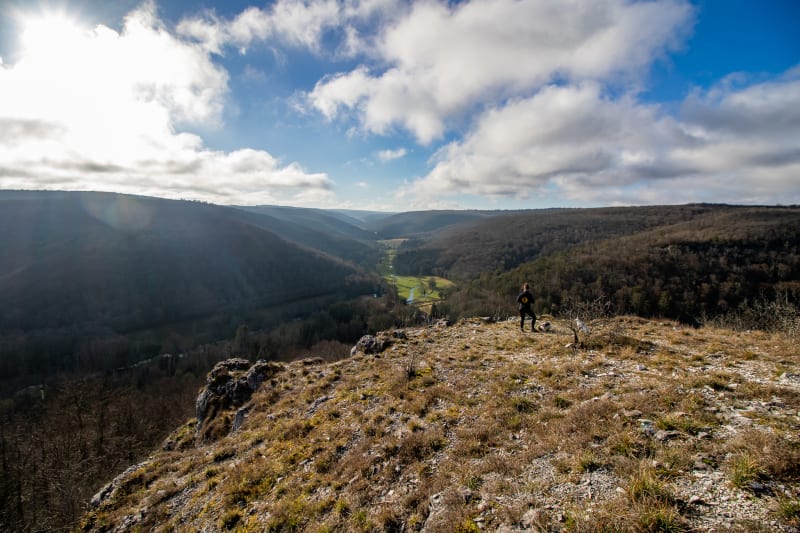 Vue sur la vallée du Suzon à Messigny-et-Vantoux - Étaules