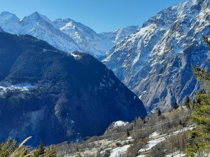 Sur les hauteurs du Cert en Oisans - Auris