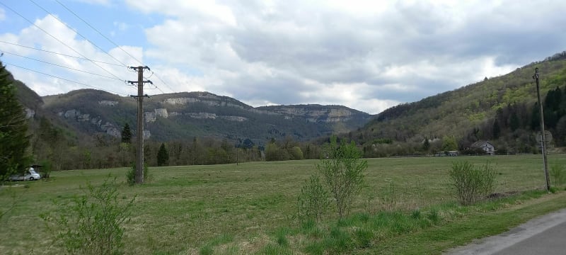 Château de Lavancia-Epercy et cascade du Douvres par Jeurre - Lavancia-Epercy