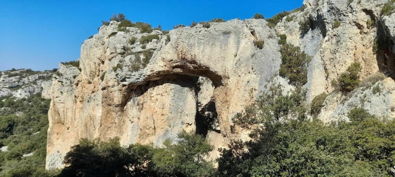 Belle randonnée technique à l'arche de Valescure - Saumane-de-Vaucluse