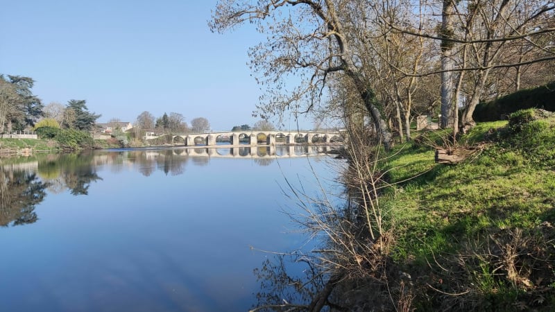 Fil de Creuse et Bois de la Roche Bellin - Descartes