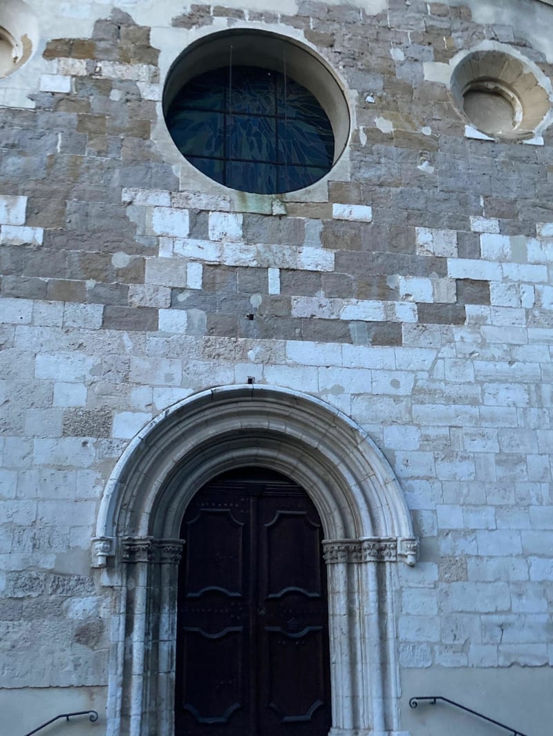 A pied du golf à l'église - Bouc-Bel-Air